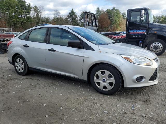 VIN 1FADP3E24DL133542 2013 Ford Focus, S no.4