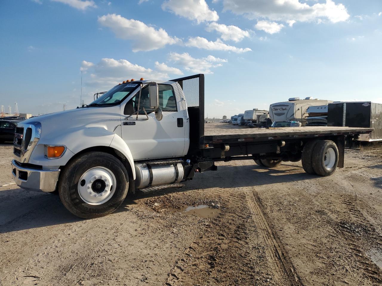 Lot #2974103355 2011 FORD F650 SUPER