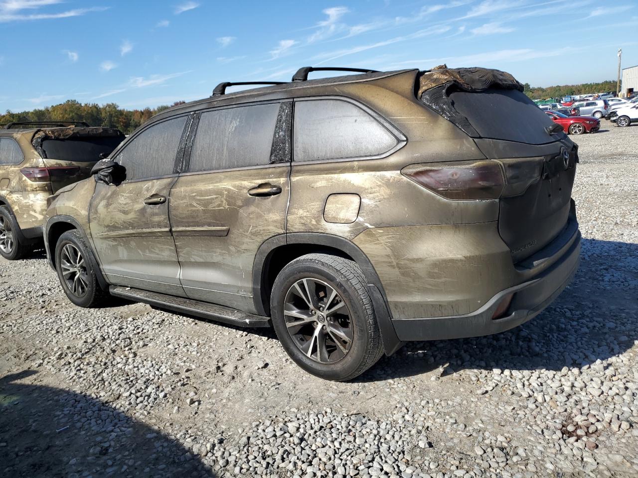 Lot #3021006190 2016 TOYOTA HIGHLANDER