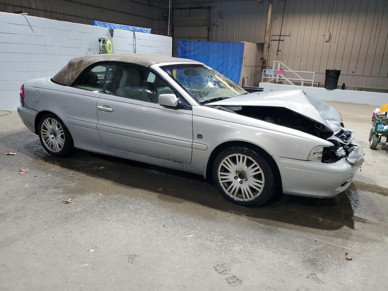 Lot #3009209368 2004 VOLVO C70 LPT