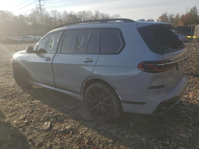 VIN 5UX23EM09P9R10452 2023 BMW X7 no.2