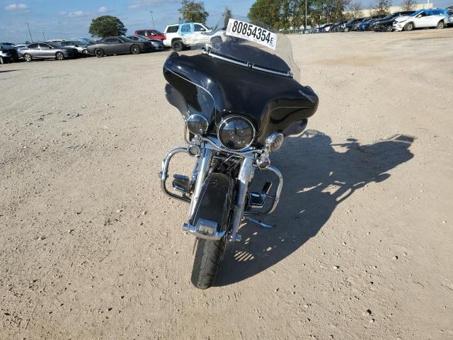 2011 HARLEY-DAVIDSON FLHTK - 1HD1KEM11BB674906