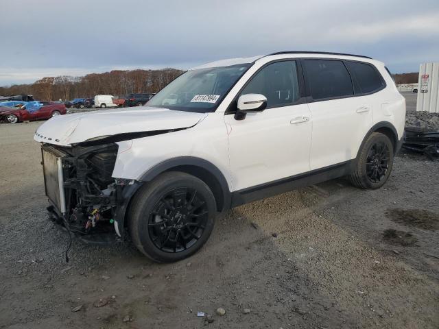KIA TELLURIDE