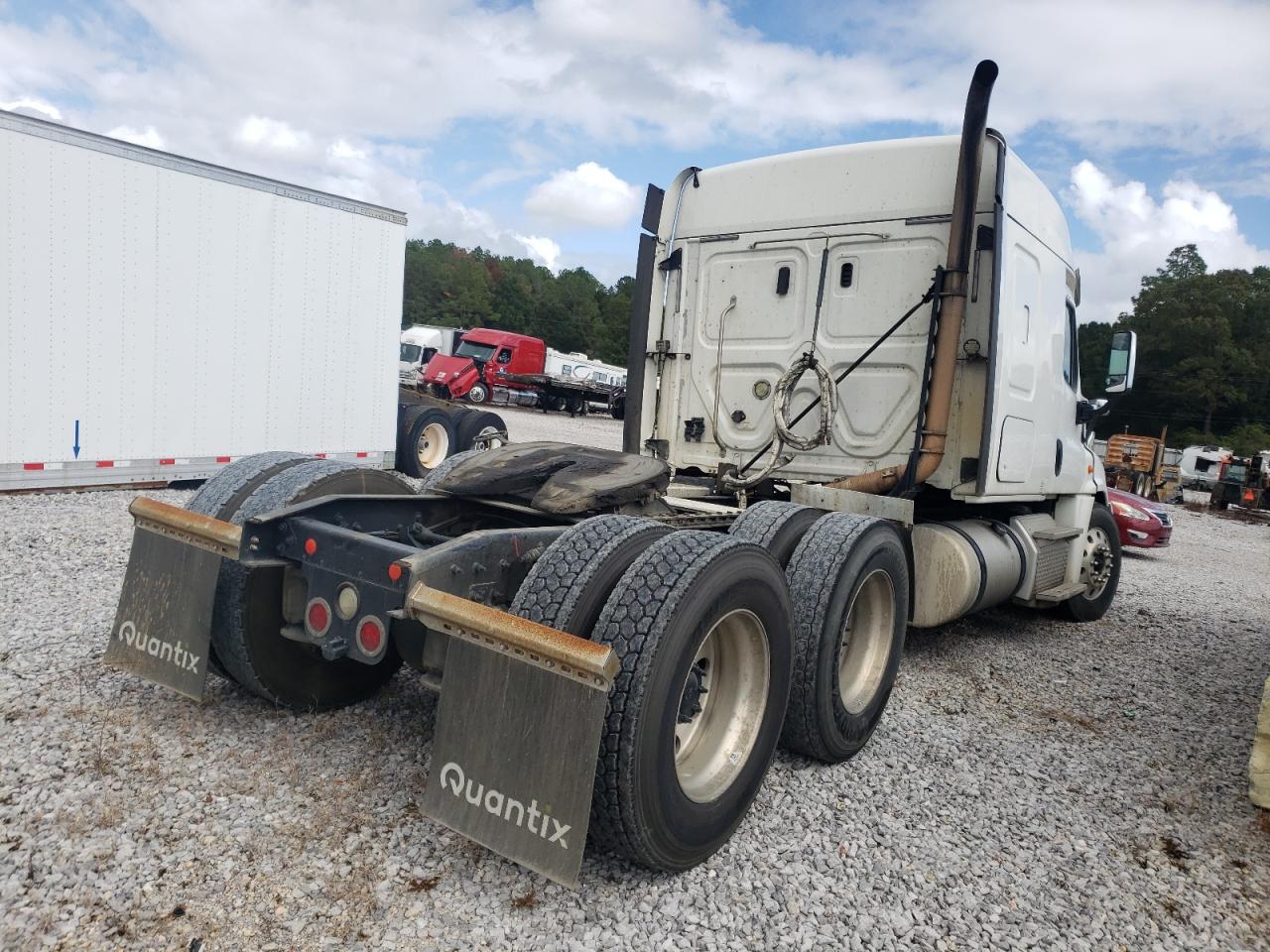 Lot #2996176391 2018 FREIGHTLINER CASCADIA 1