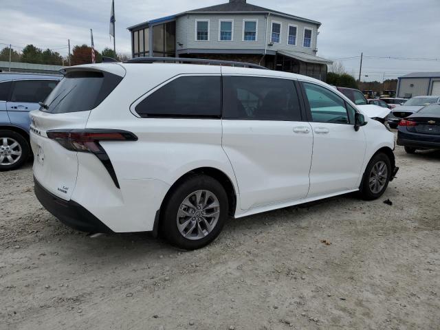 2024 TOYOTA SIENNA LE - 5TDKSKFC0RS131990