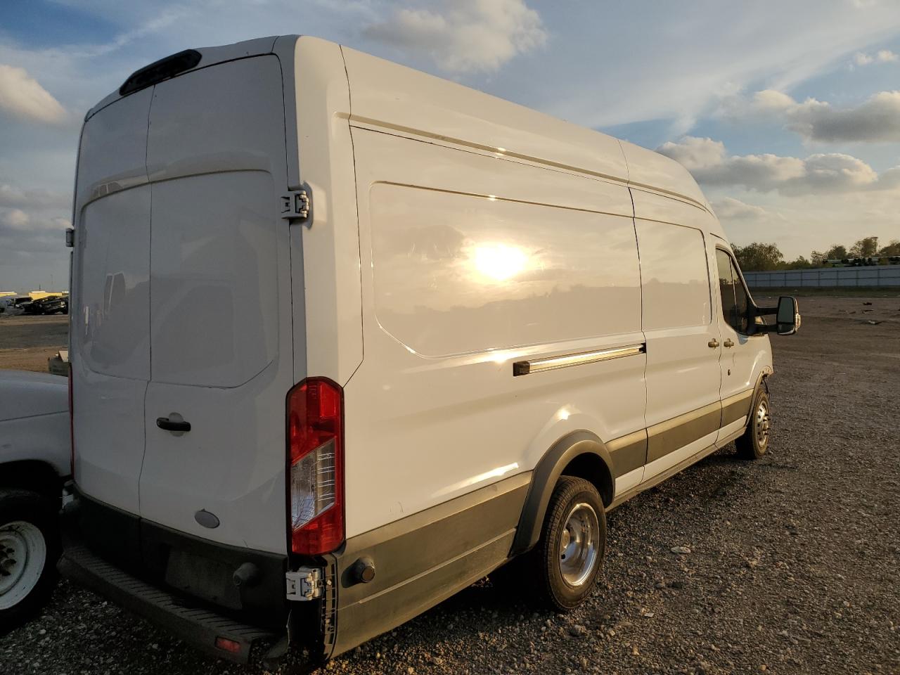 Lot #3028656278 2018 FORD TRANSIT T-