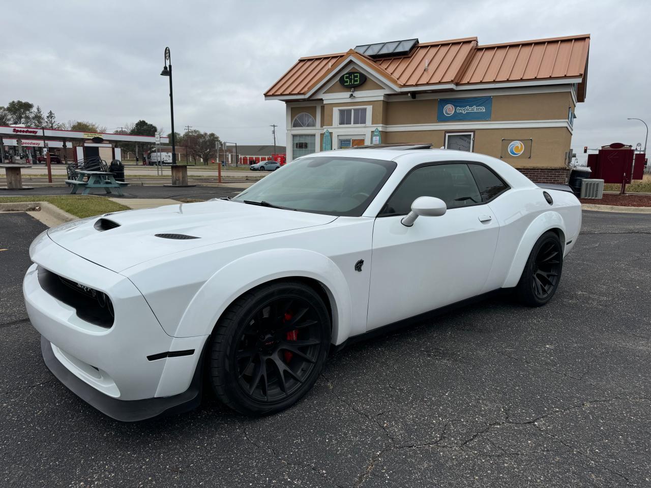 Lot #2991213106 2016 DODGE CHALLENGER