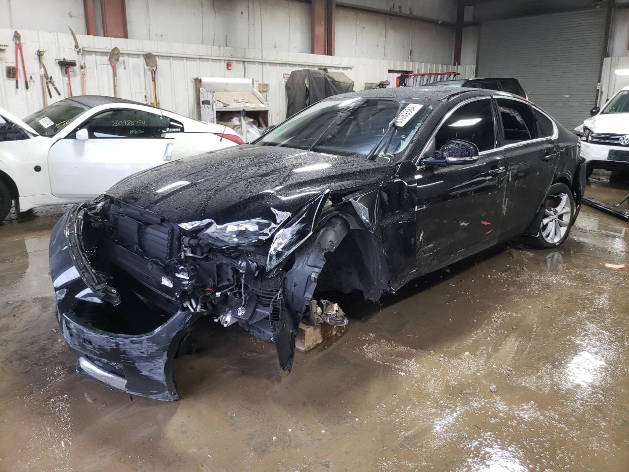  Salvage Jaguar XF