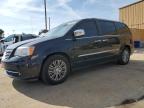 2016 CHRYSLER TOWN & COU - 2C4RC1CG4GR104987