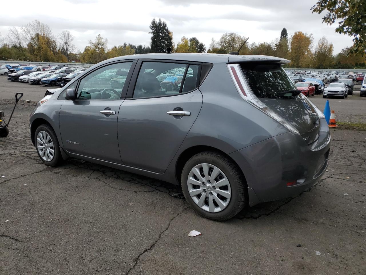 Lot #2979513571 2015 NISSAN LEAF S