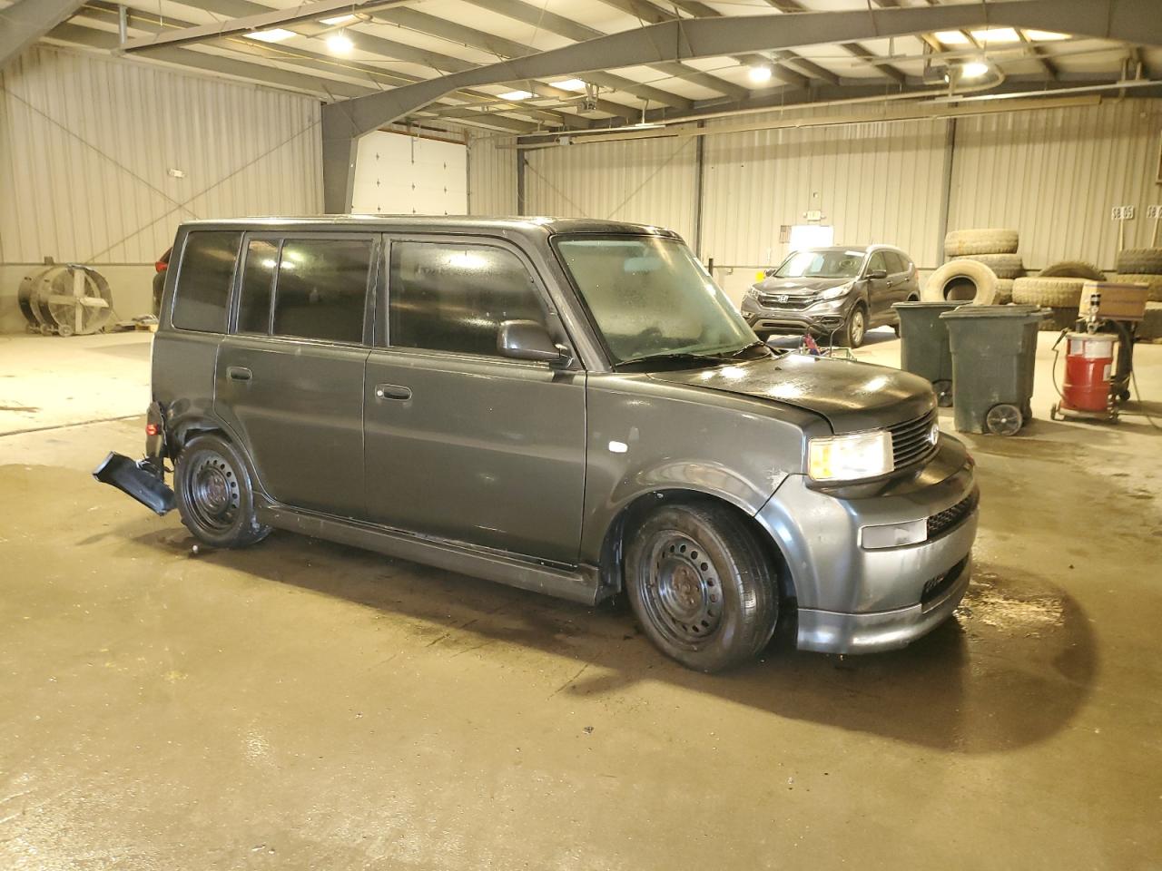 Lot #2974183346 2006 TOYOTA SCION XB