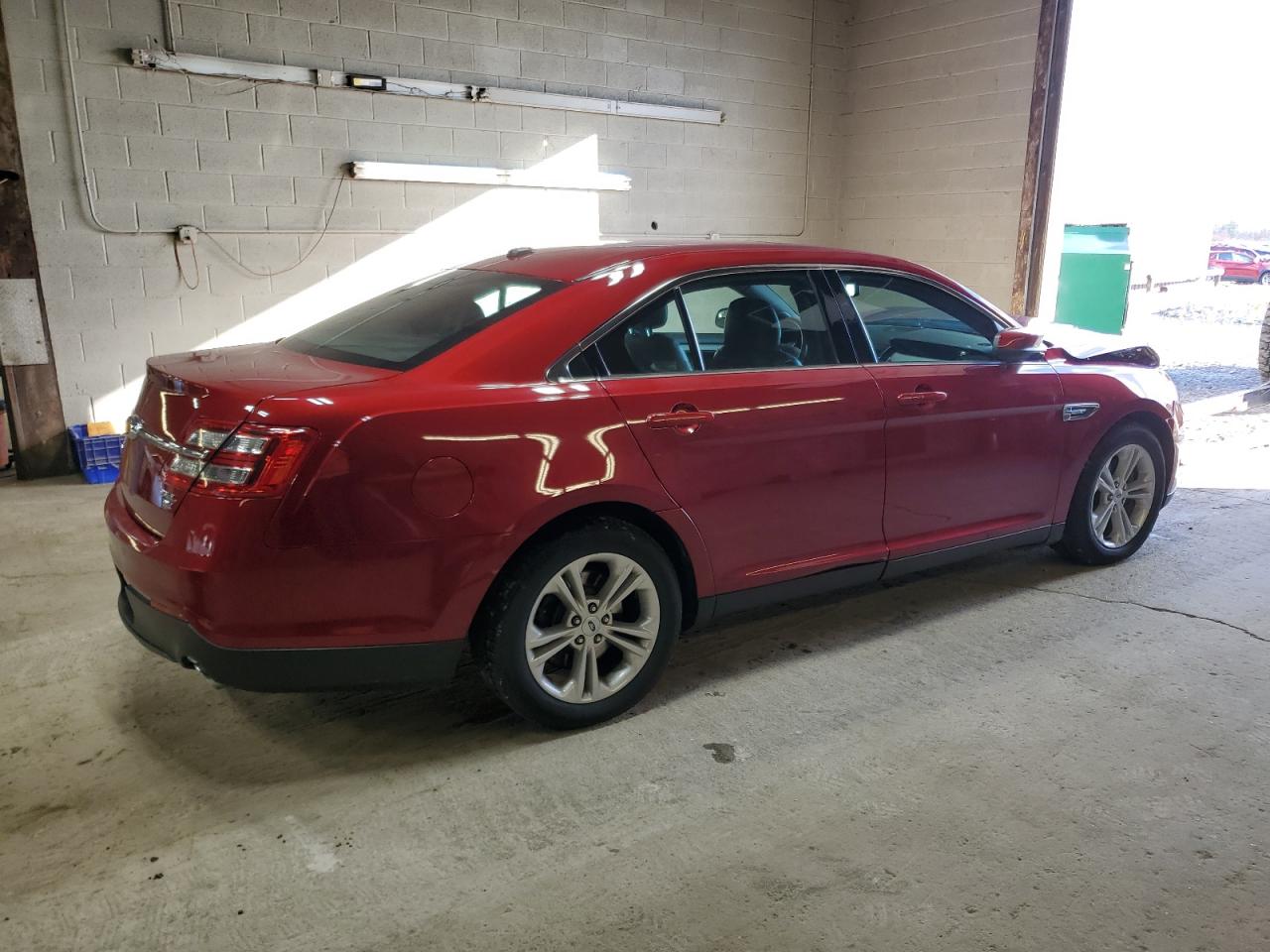 Lot #3024510416 2016 FORD TAURUS SEL