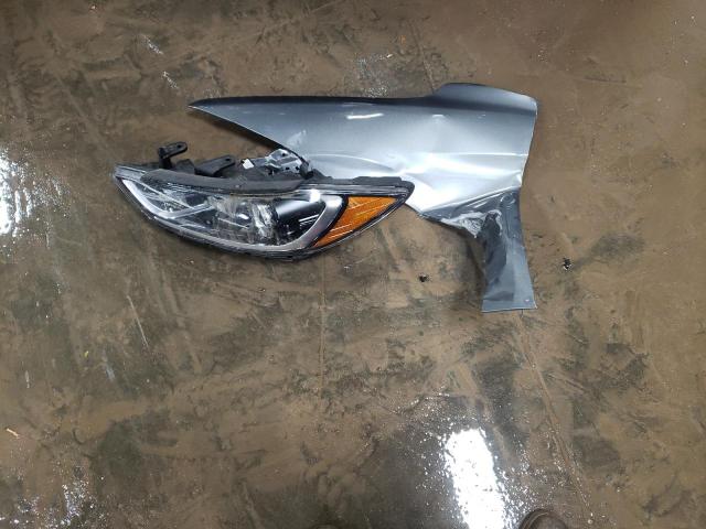 2017 HYUNDAI ELANTRA SE - KMHD74LF6HU408586
