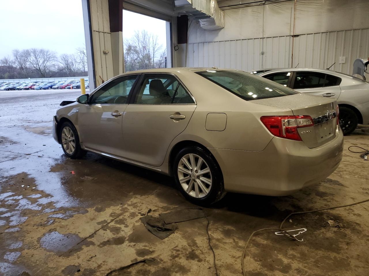 Lot #2962645874 2014 TOYOTA CAMRY HYBR