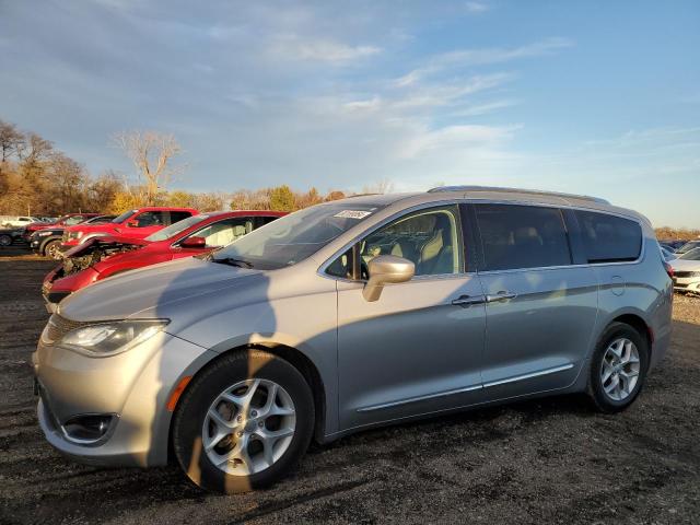 2017 CHRYSLER PACIFICA T #2976971644