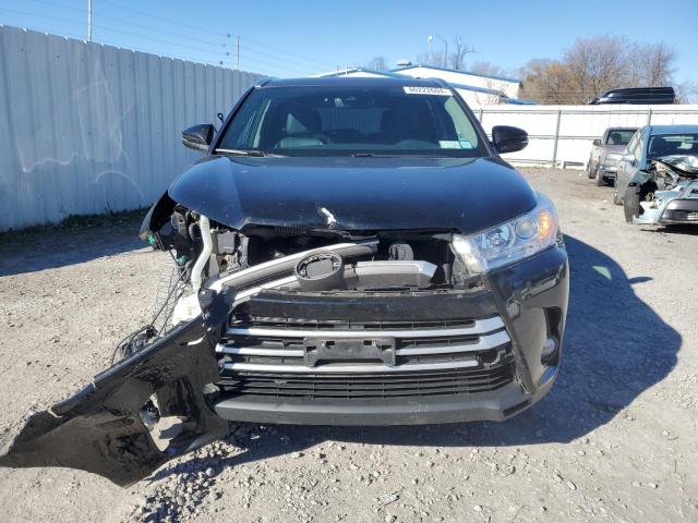 VIN 5TDJZRFH7HS521091 2017 Toyota Highlander, SE no.5