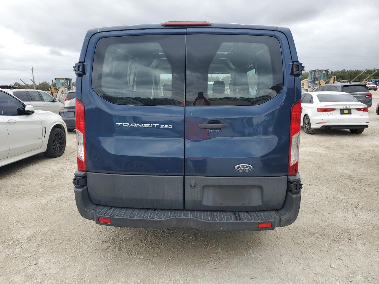 Lot #2977084237 2016 FORD TRANSIT T-