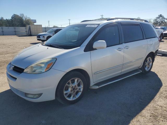 TOYOTA SIENNA XLE