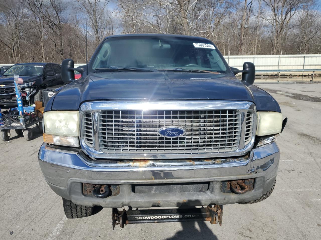 Lot #3004120128 2003 FORD EXCURSION