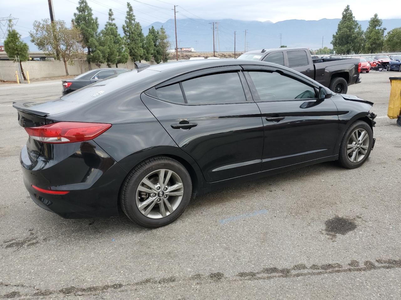 Lot #3027289314 2018 HYUNDAI ELANTRA SE