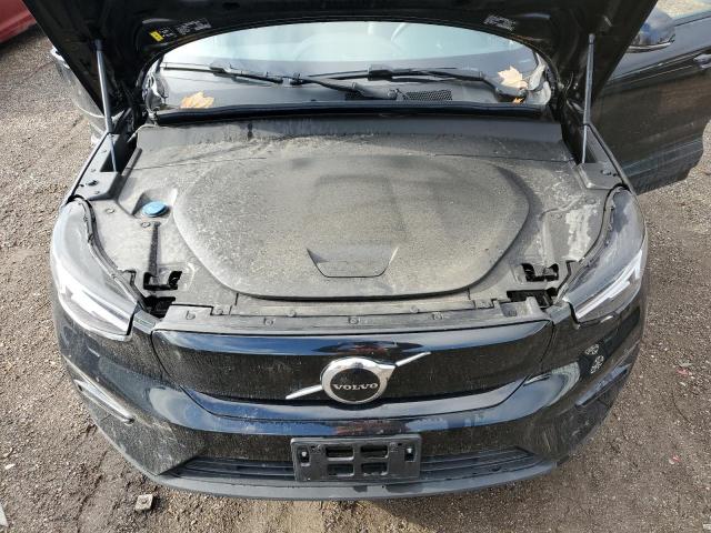 2023 VOLVO XC40 RECHA YV4ED3UK8P2044198