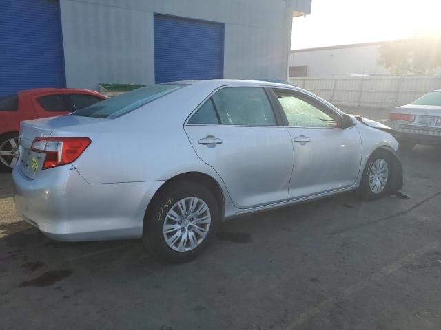 VIN 4T4BF1FK4DR334764 2013 TOYOTA CAMRY no.3