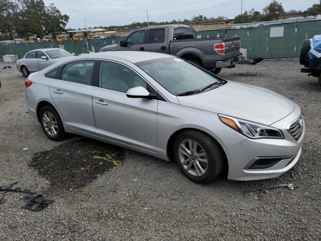 VIN 5NPE24AF8GH416823 2016 Hyundai Sonata, SE no.4