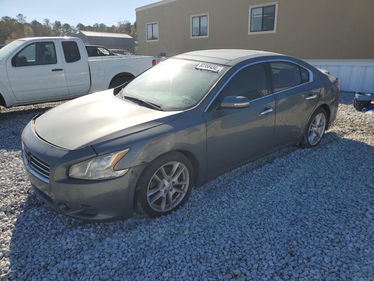 NISSAN MAXIMA S