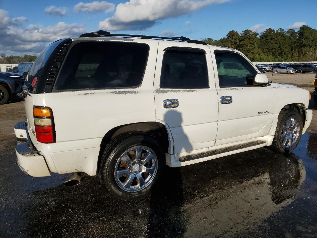 Lot #2970034971 2004 GMC YUKON DENA