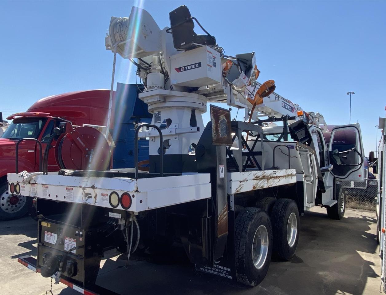 Lot #2969884962 2020 FREIGHTLINER M2 106 MED