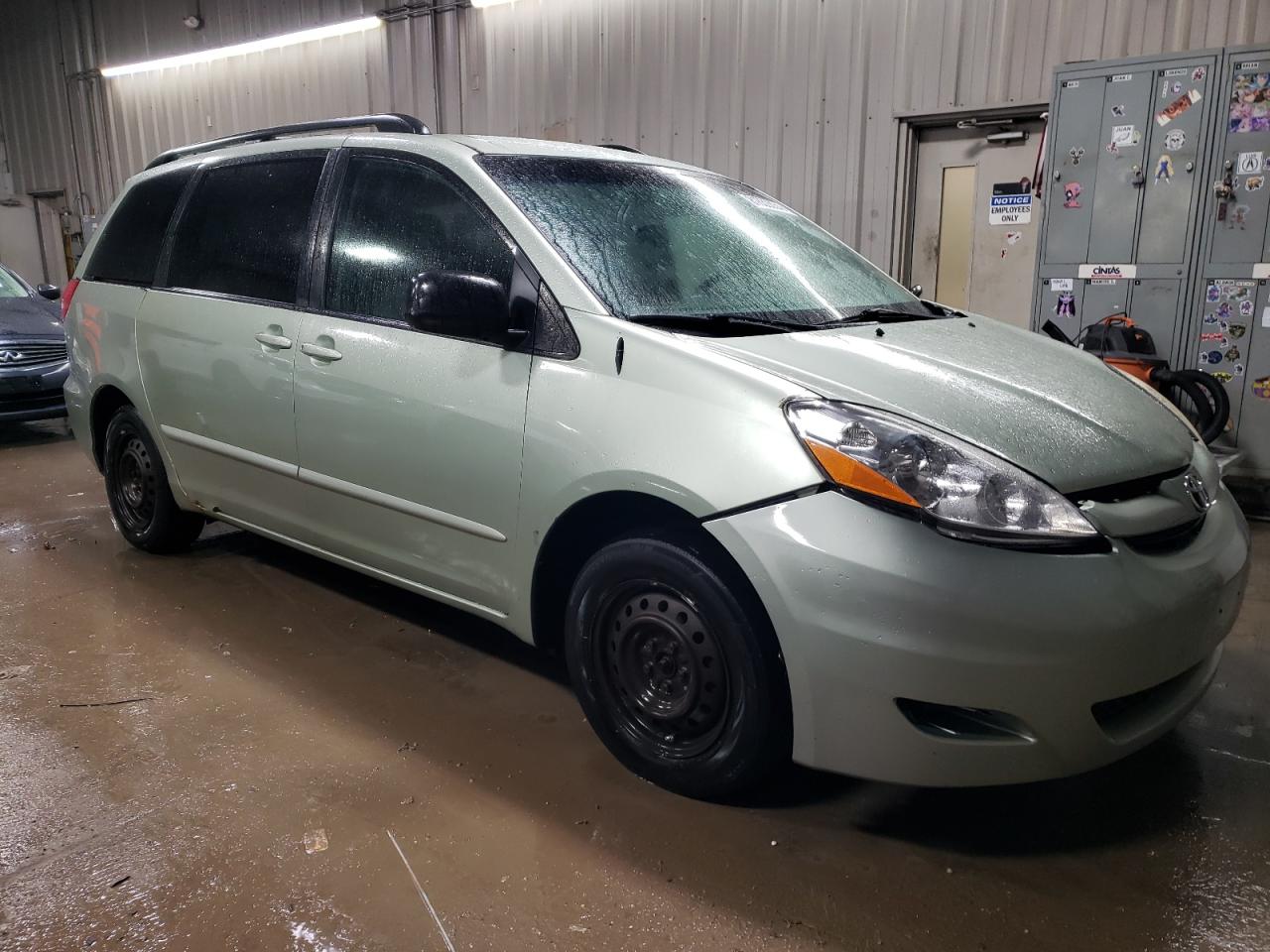 Lot #2994108319 2008 TOYOTA SIENNA CE