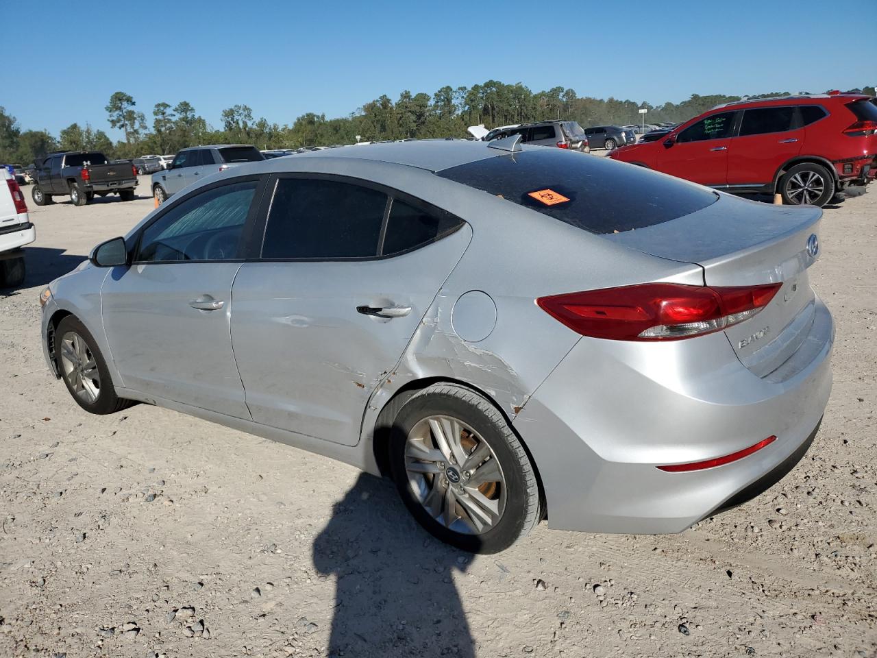 Lot #3030618100 2018 HYUNDAI ELANTRA SE