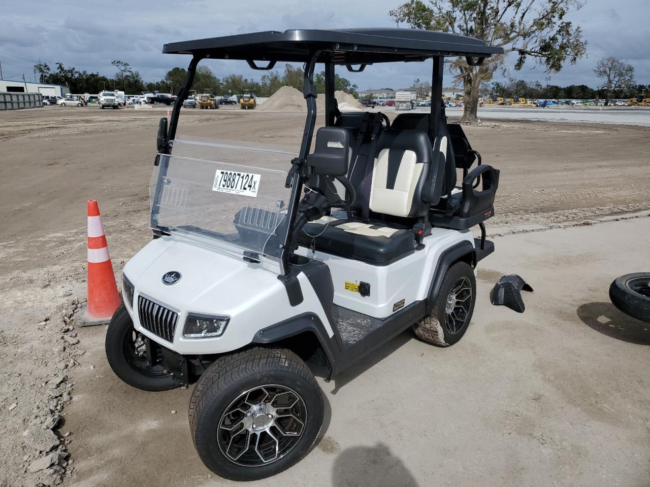 Lot #3030218149 2024 HDKP GOLF CART