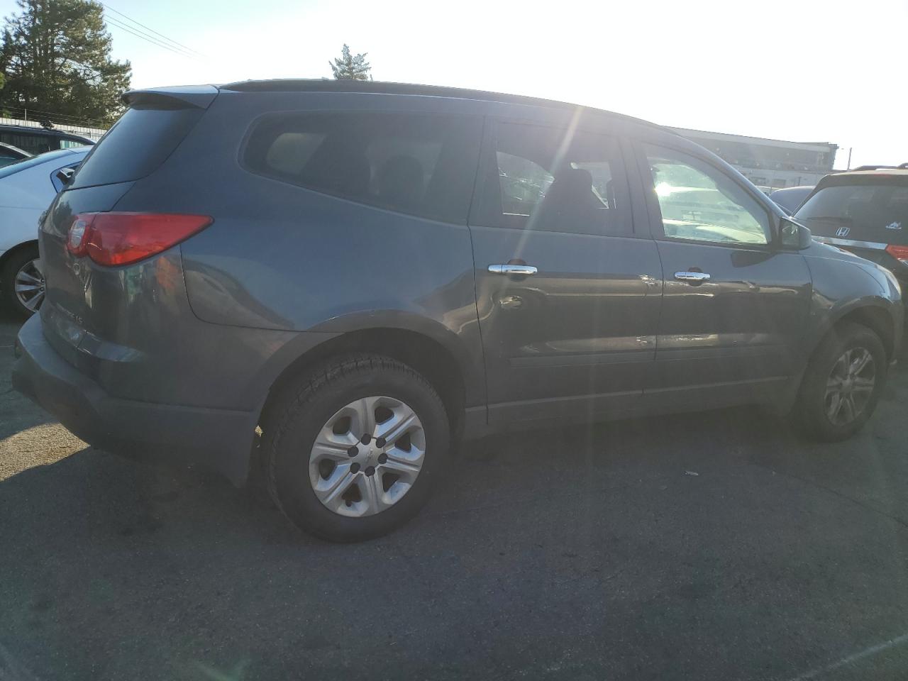 Lot #2991506872 2011 CHEVROLET TRAVERSE L