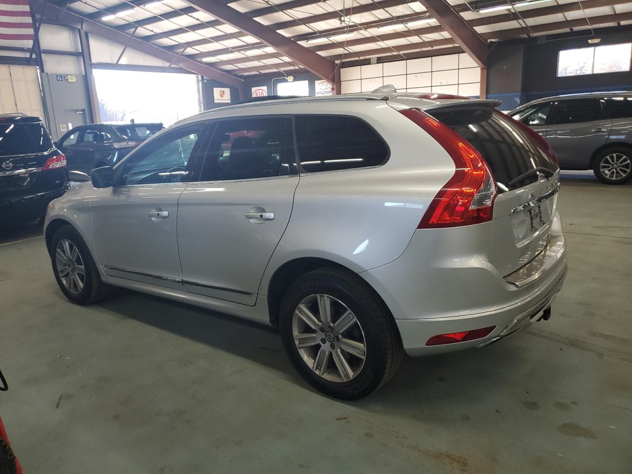 Lot #2957019077 2016 VOLVO XC60 T6 PR