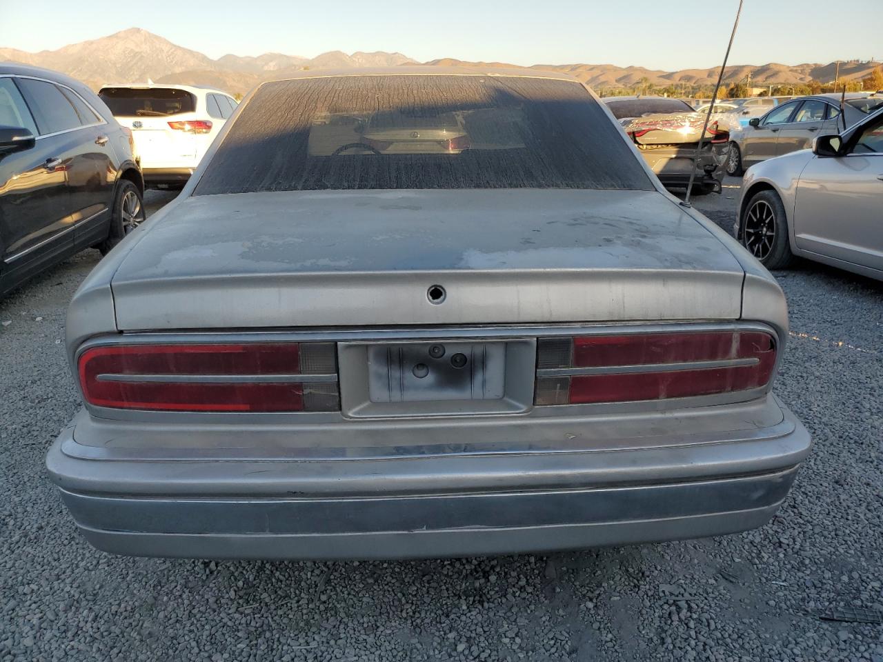 Lot #2996929155 1991 BUICK PARK AVENU