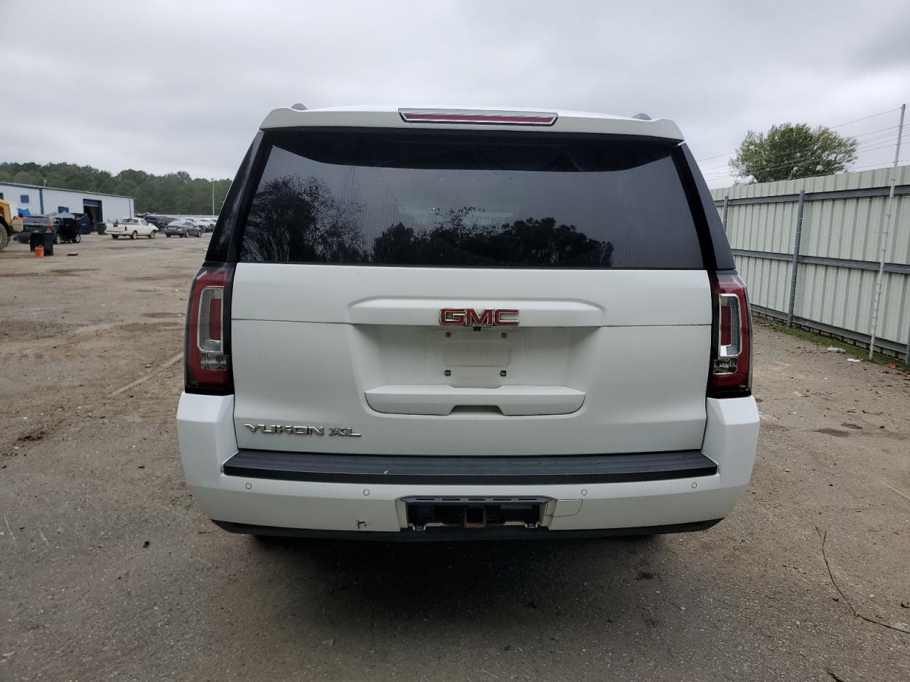 Lot #3028560949 2017 GMC YUKON XL K