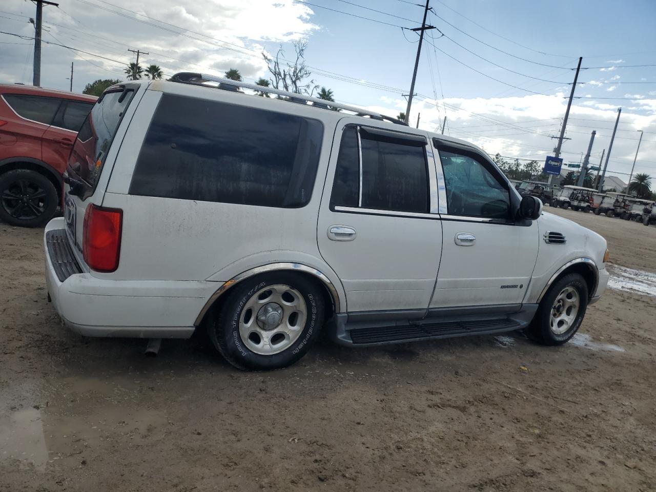 Lot #3028077513 2002 LINCOLN NAVIGATOR