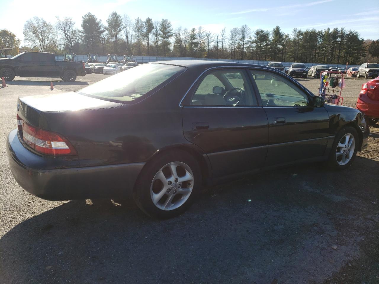 Lot #2974786087 2001 LEXUS ES 300