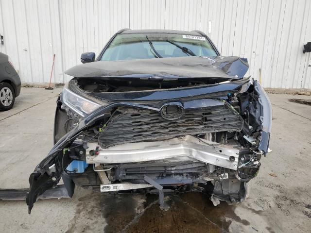 2019 TOYOTA RAV4 XLE - JTMRWRFV2KJ006411