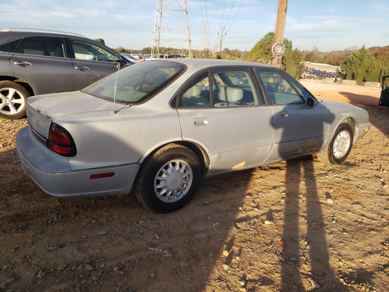 Lot #2976163499 1998 OLDSMOBILE 88 BASE