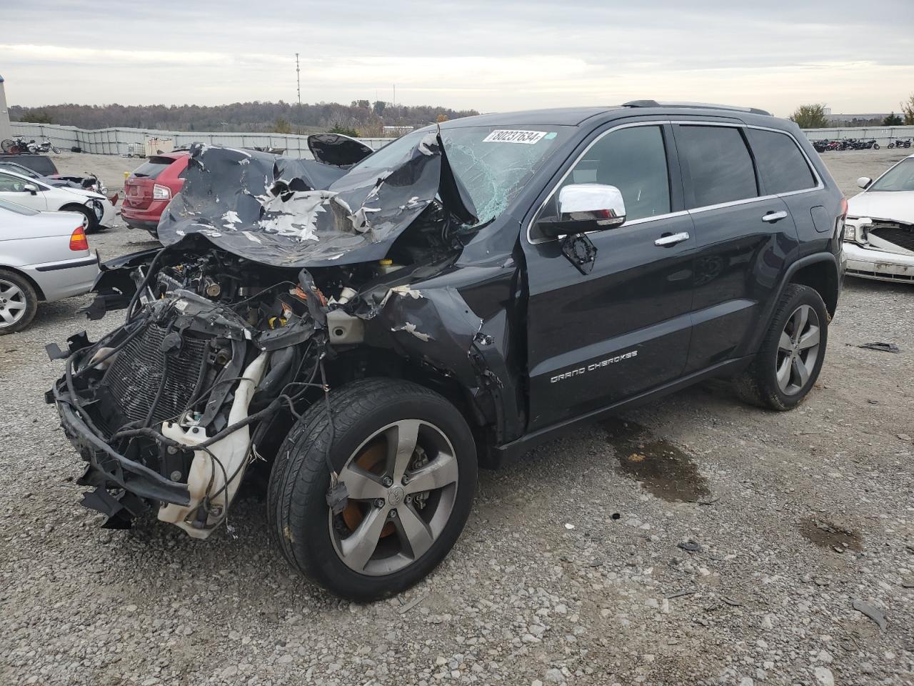  Salvage Jeep Grand Cherokee