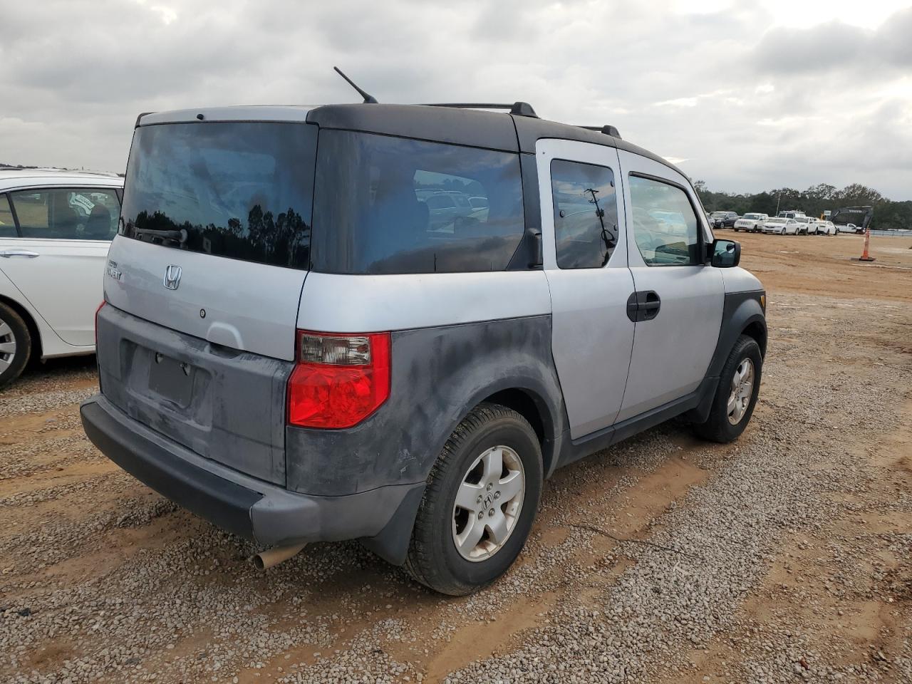 Lot #2962387988 2004 HONDA ELEMENT EX