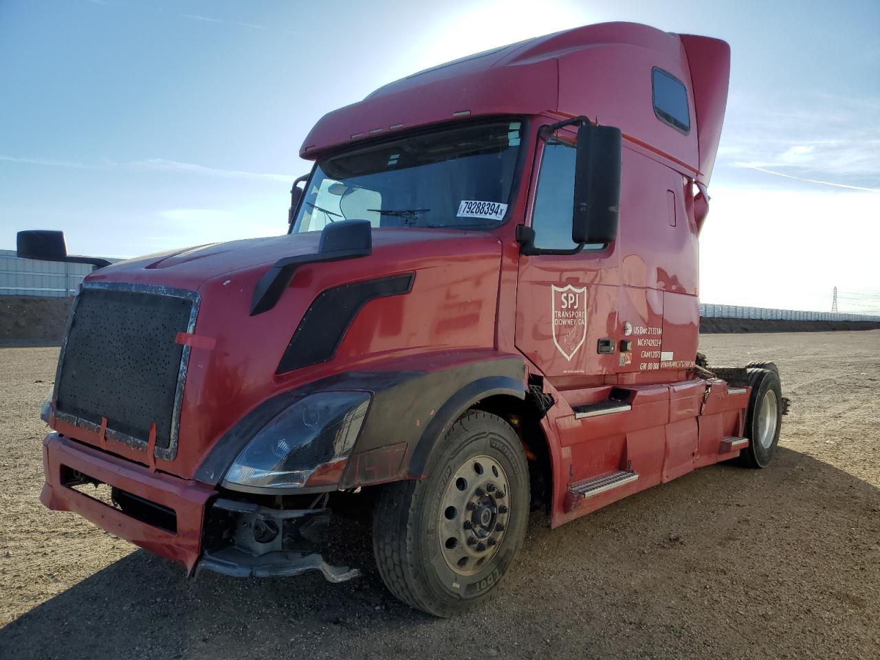 Lot #3023641376 2010 VOLVO VN VNL