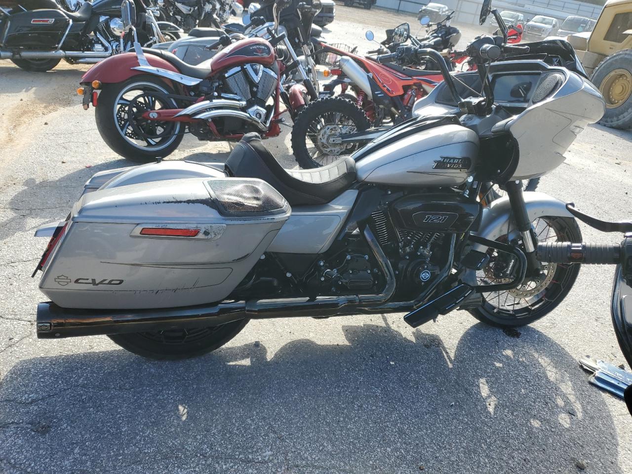 Harley Davidson FLTRXSE / CVO Road Glide 2023 