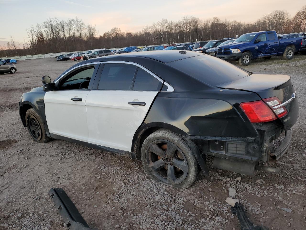 Lot #3036942823 2013 FORD TAURUS POL