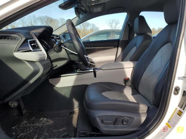 2018 TOYOTA CAMRY L - 4T1B11HK3JU097895