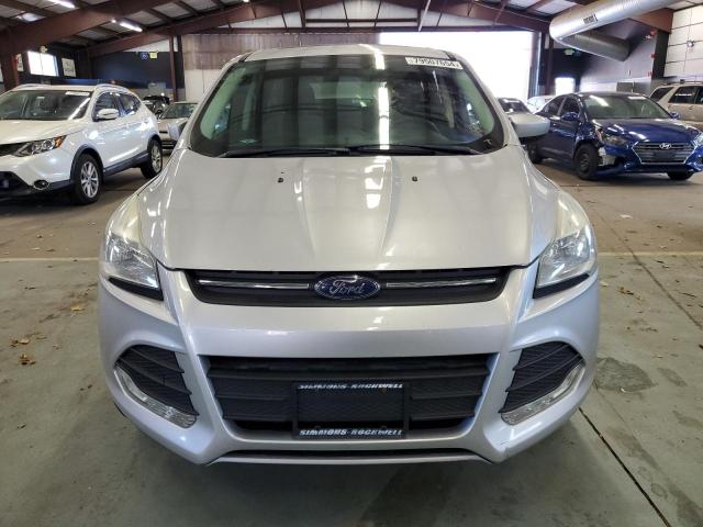 VIN 1FMCU9GX3GUB17062 2016 Ford Escape, SE no.5