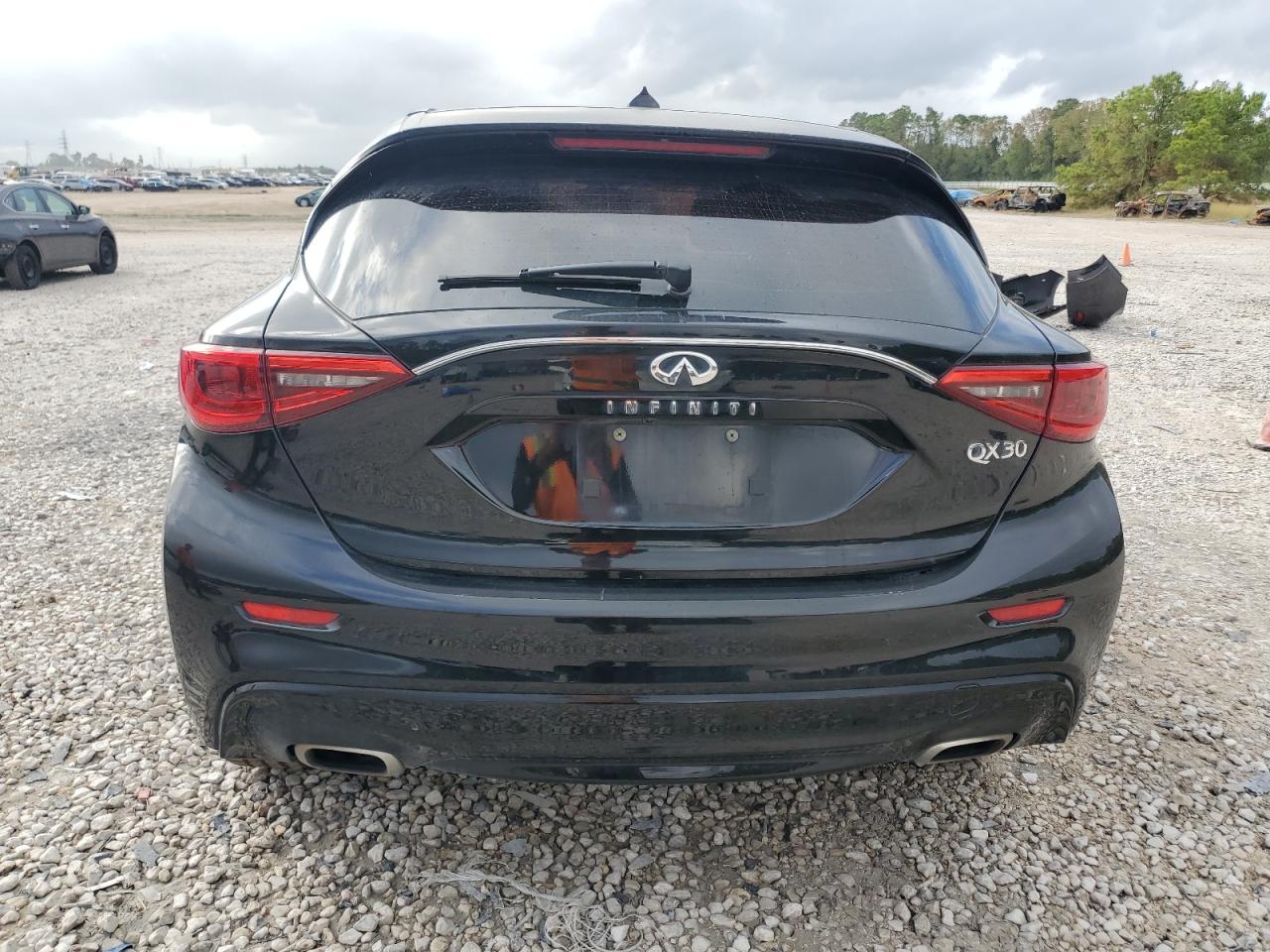 Lot #3020991372 2017 INFINITI QX30 BASE