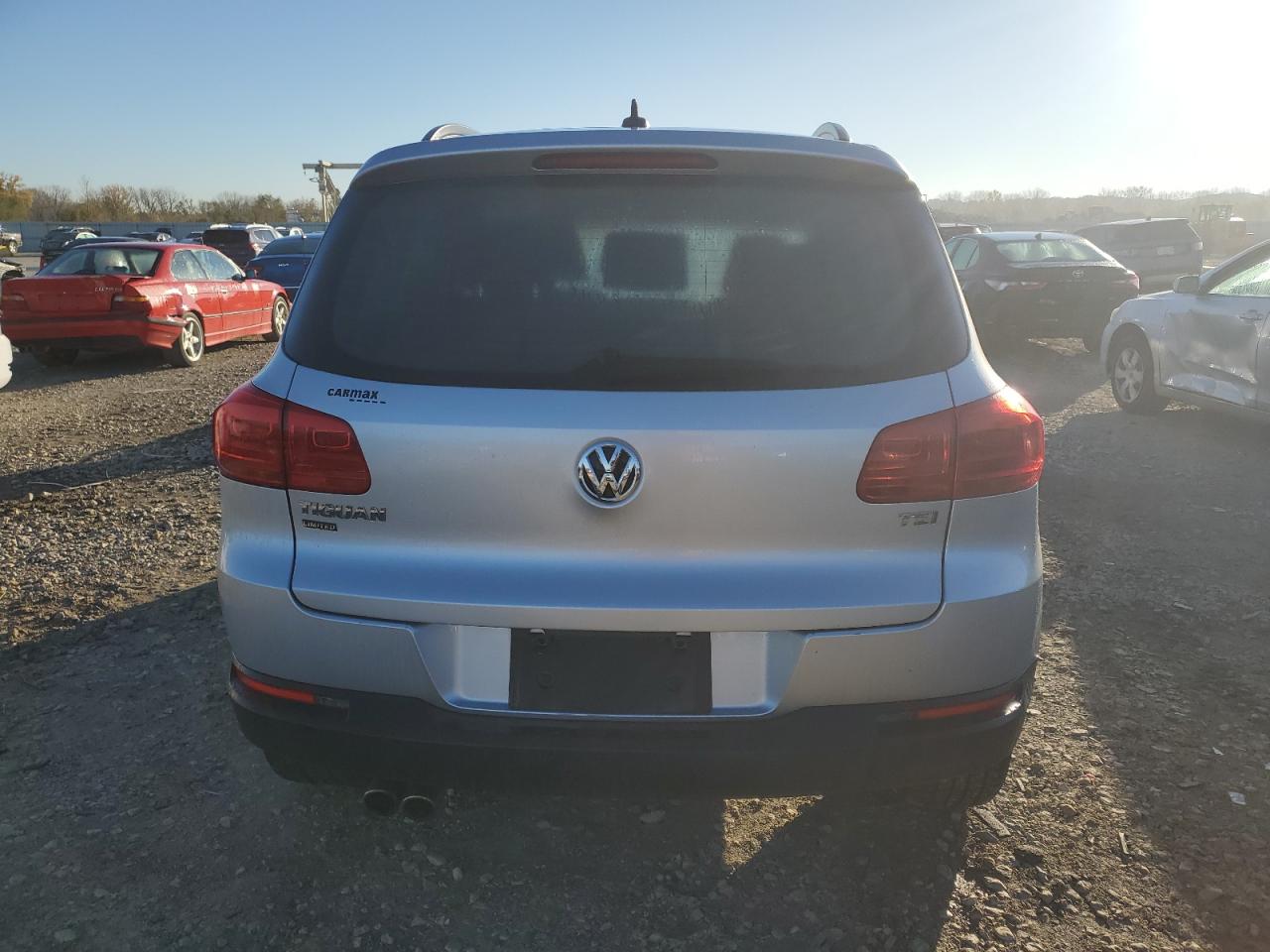 Lot #3048422070 2018 VOLKSWAGEN TIGUAN LIM